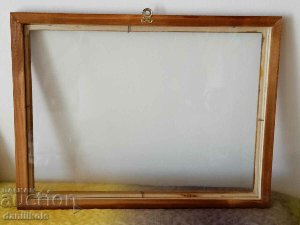 *$*Y*$* WOODEN PICTURE FRAME WITH GLASS - NEW *$*Y*$* - 7