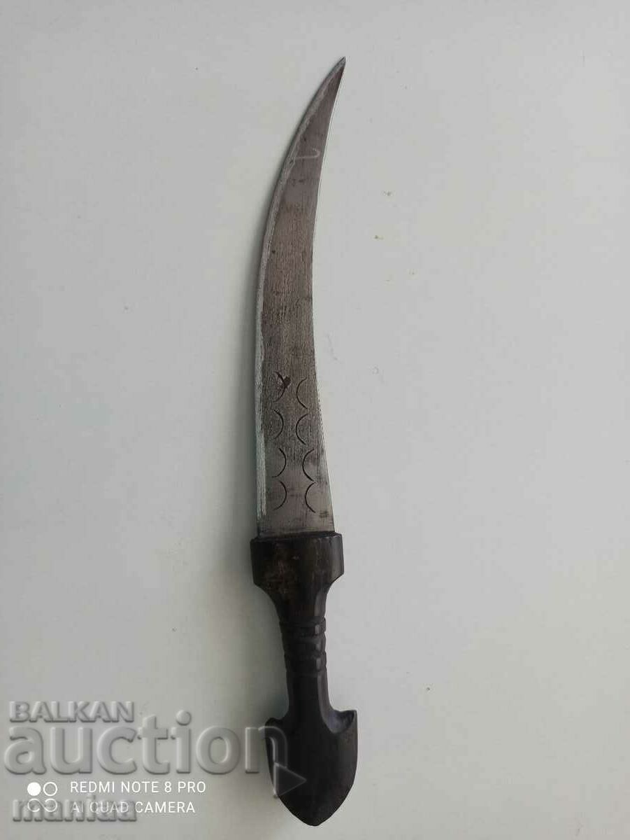 Auction Arabic khanjar, dagger, kumaya Auction Arabic khanjar, dagger, kumaya