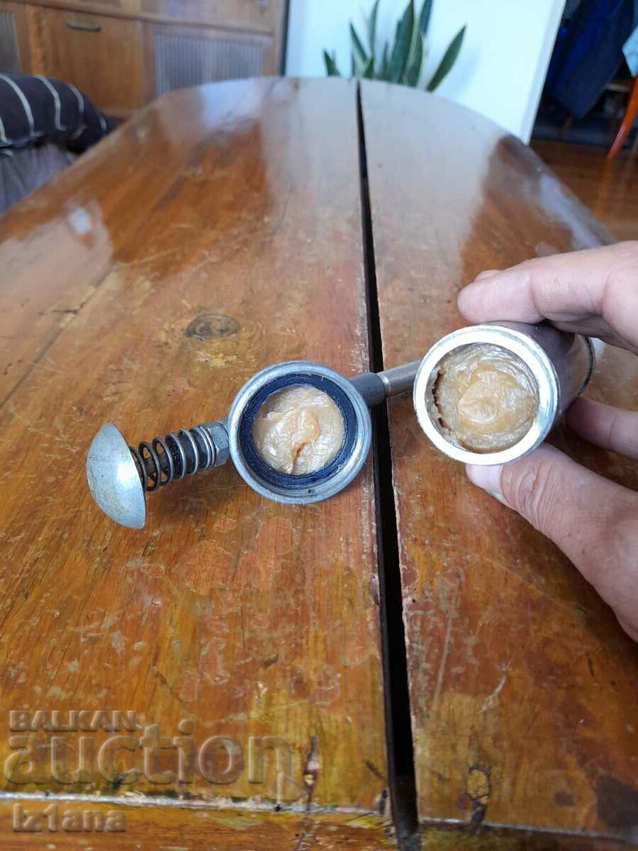 Old greaser - 7 Old greaser - 7