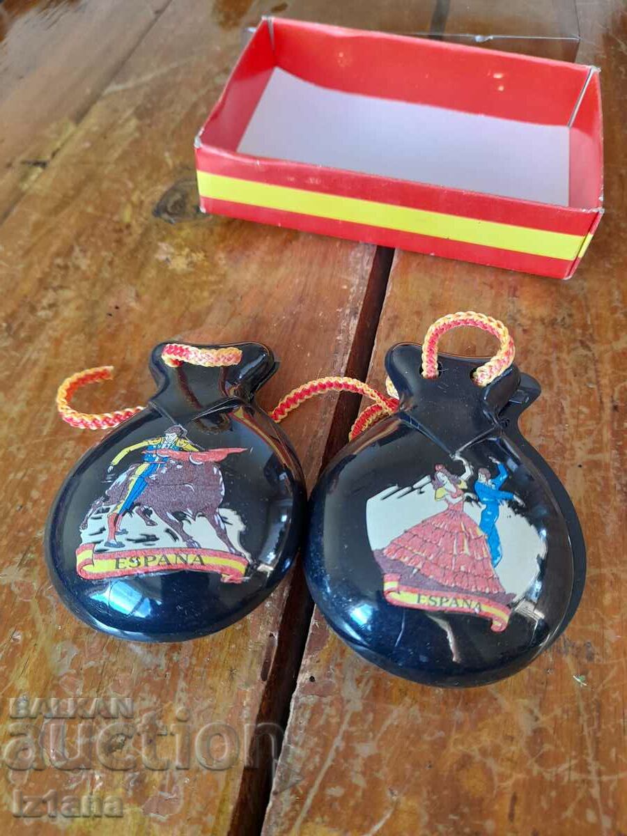 Licitație Castanete vechi Licitație Castanete vechi