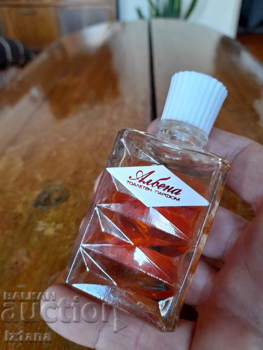Old perfume Albena with price 30.00 BGN | € 15.34 Old perfume Albena with price 30.00 BGN | € 15.34