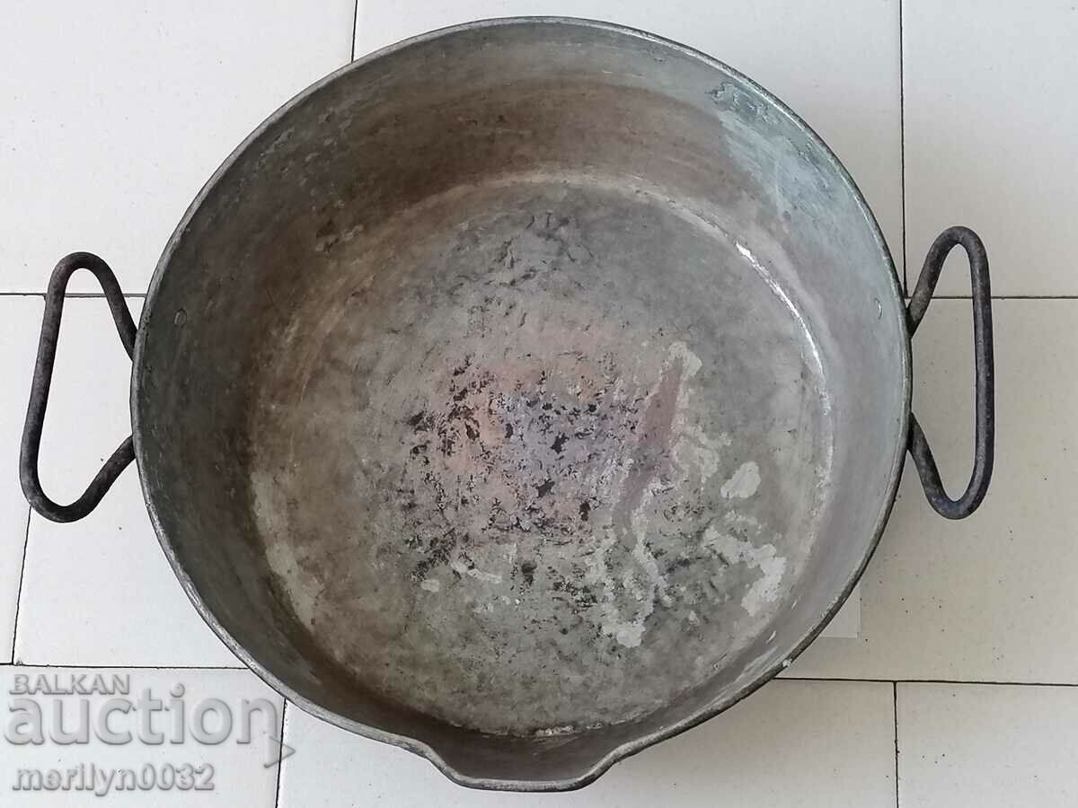 Παλιός χάλκινος δίσκος χάλκινη κατσαρόλα χάλκινος, δίσκος, κατσαρόλα με τιμή 99.50 BGN | € 50.87 Παλιός χάλκινος δίσκος χάλκινη κατσαρόλα χάλκινος, δίσκος, κατσαρόλα με τιμή 99.50 BGN | € 50.87