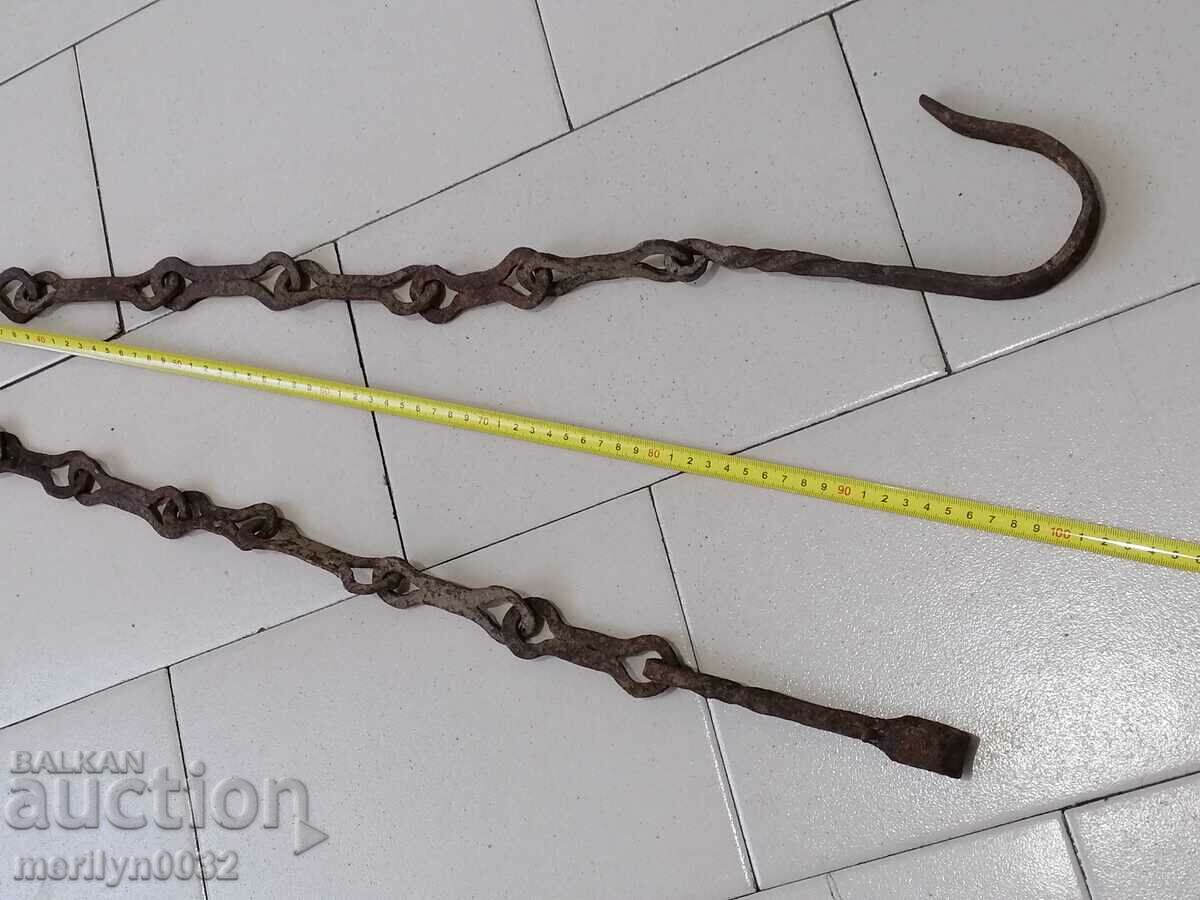 Delivery of Old wrought iron chain with hook, hearth chain hook chain Delivery of Old wrought iron chain with hook, hearth chain hook chain