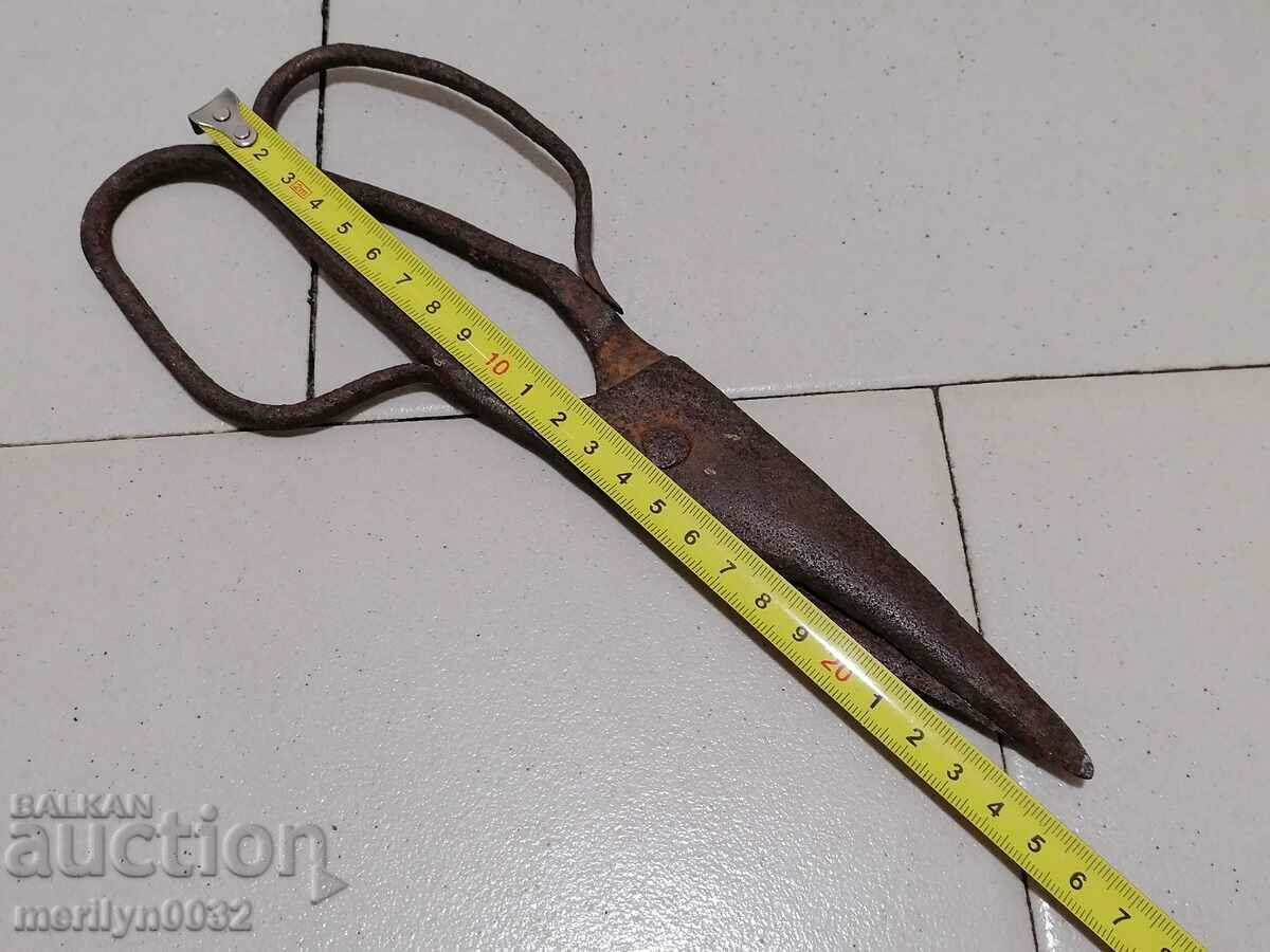 Delivery of Old forged scissors, knife, wrought iron Delivery of Old forged scissors, knife, wrought iron