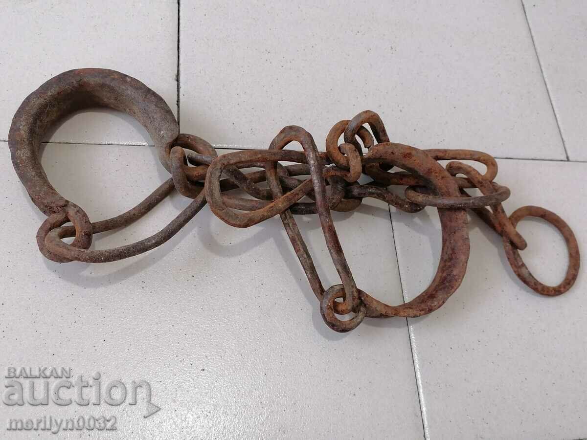 Стари ръчно ковани букаи, вериги, пранги, окови - 5 Стари ръчно ковани букаи, вериги, пранги, окови - 5