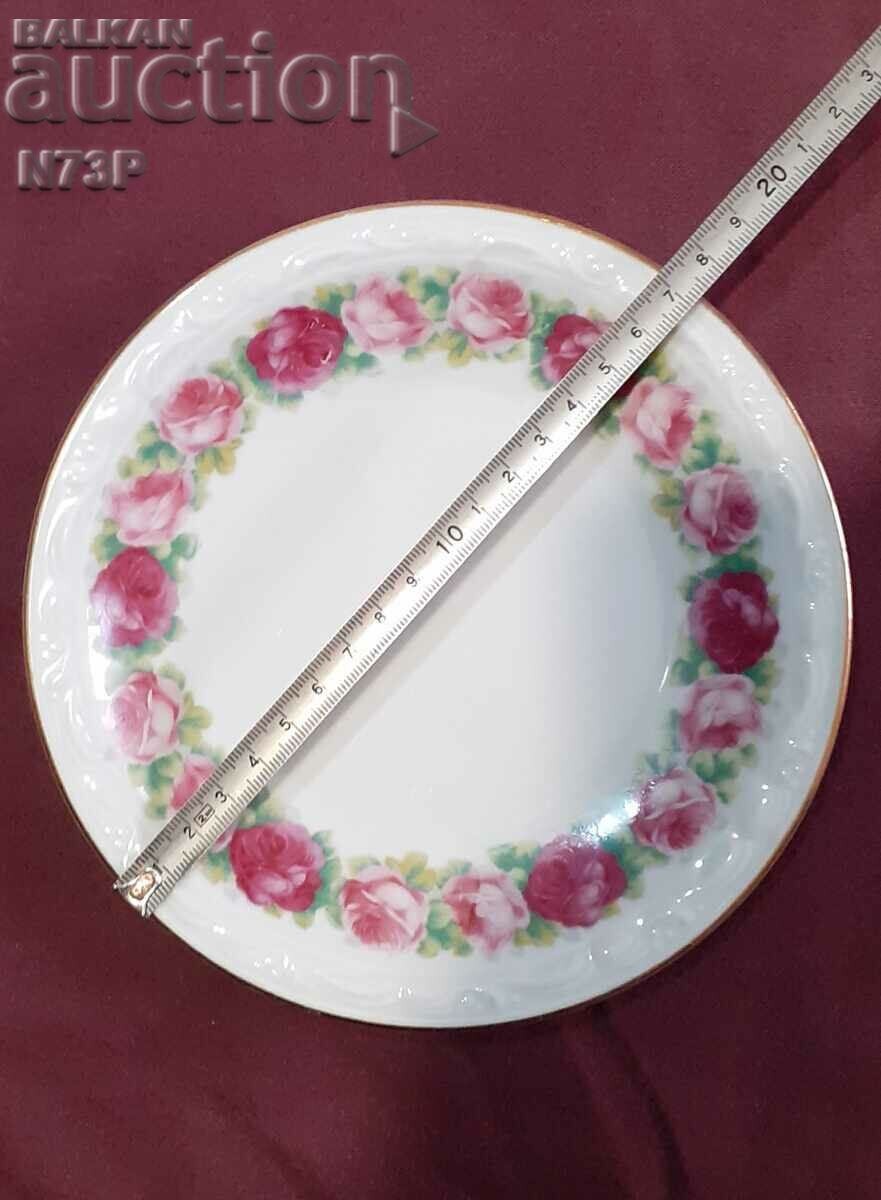 Delivery of OLD PORCELAIN PLATE. COLLECTION. MARKING. Delivery of OLD PORCELAIN PLATE. COLLECTION. MARKING.