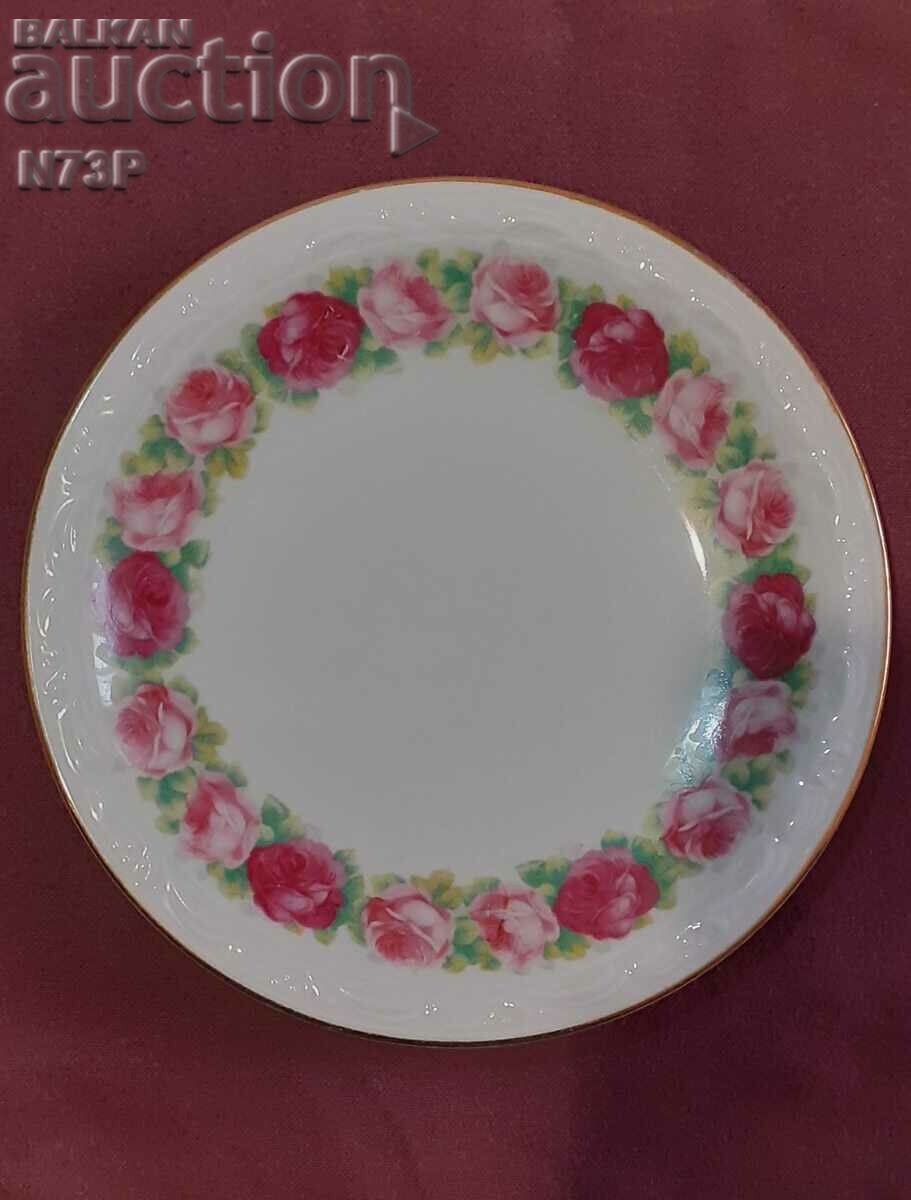 OLD PORCELAIN PLATE. COLLECTION. MARKING.
