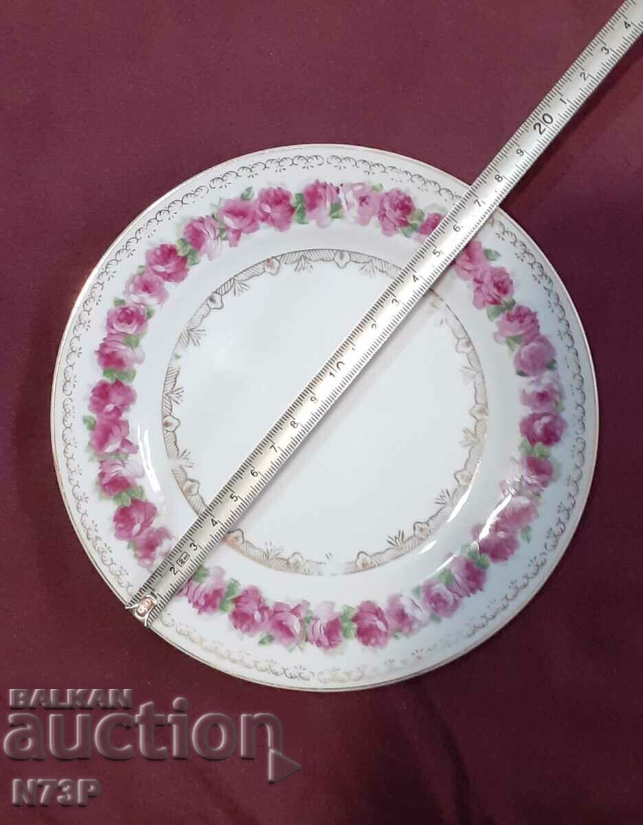 Livrarea PLATĂ VECHE DE PORȚELAN. COLECTIE.