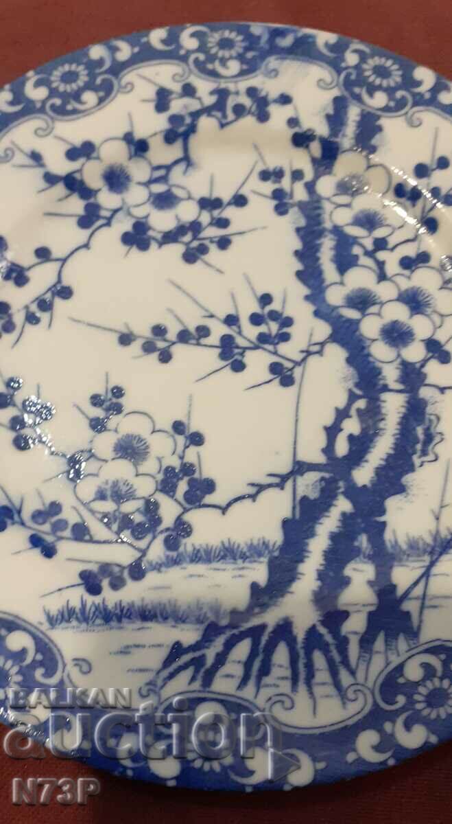 Licitație PLATĂ VECHE DE PORȚELAN. COLECȚIE.JAPONIA.