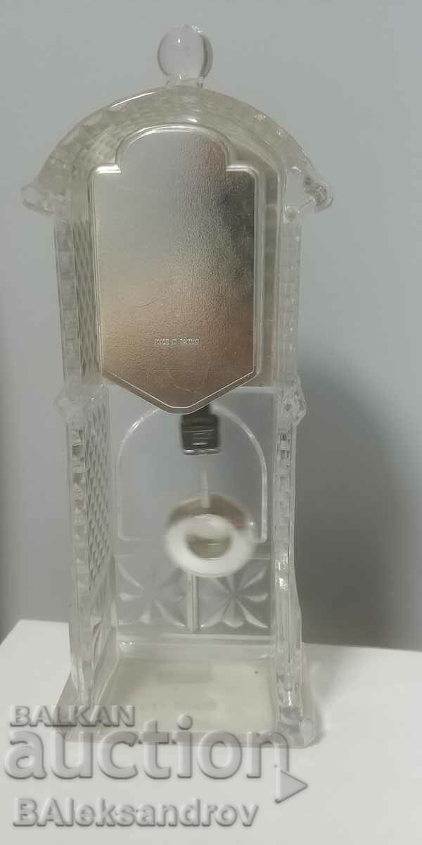 Licitație Ceas de sticlă elegant Licitație Ceas de sticlă elegant