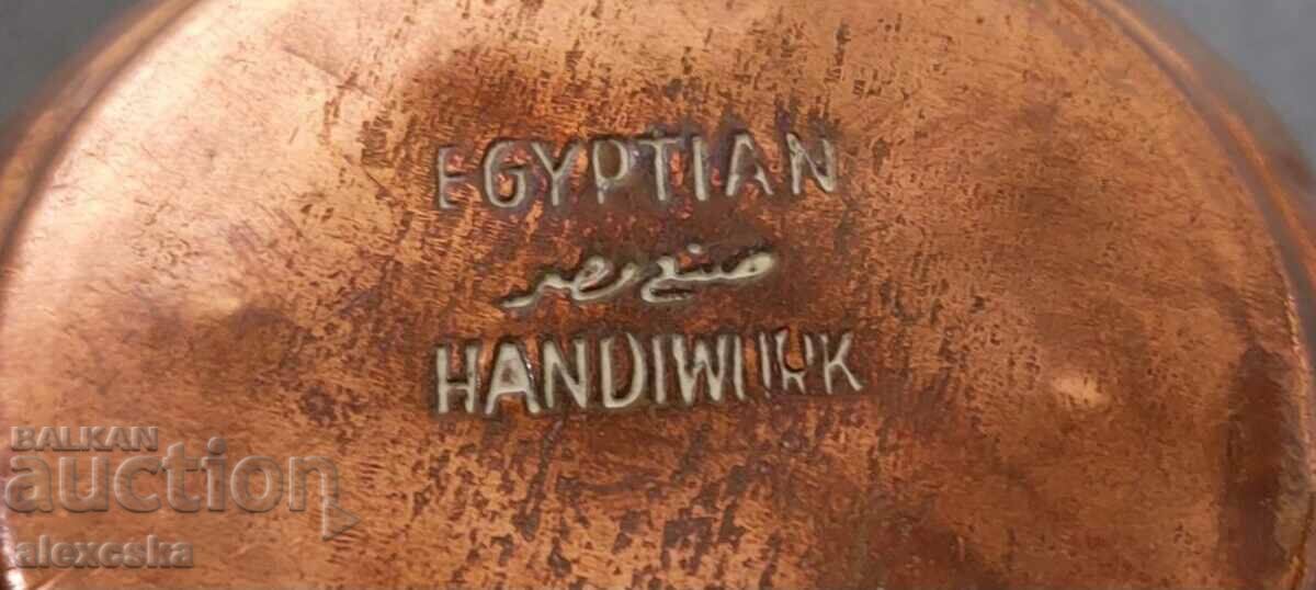 Auction Old vase - Egypt Auction Old vase - Egypt