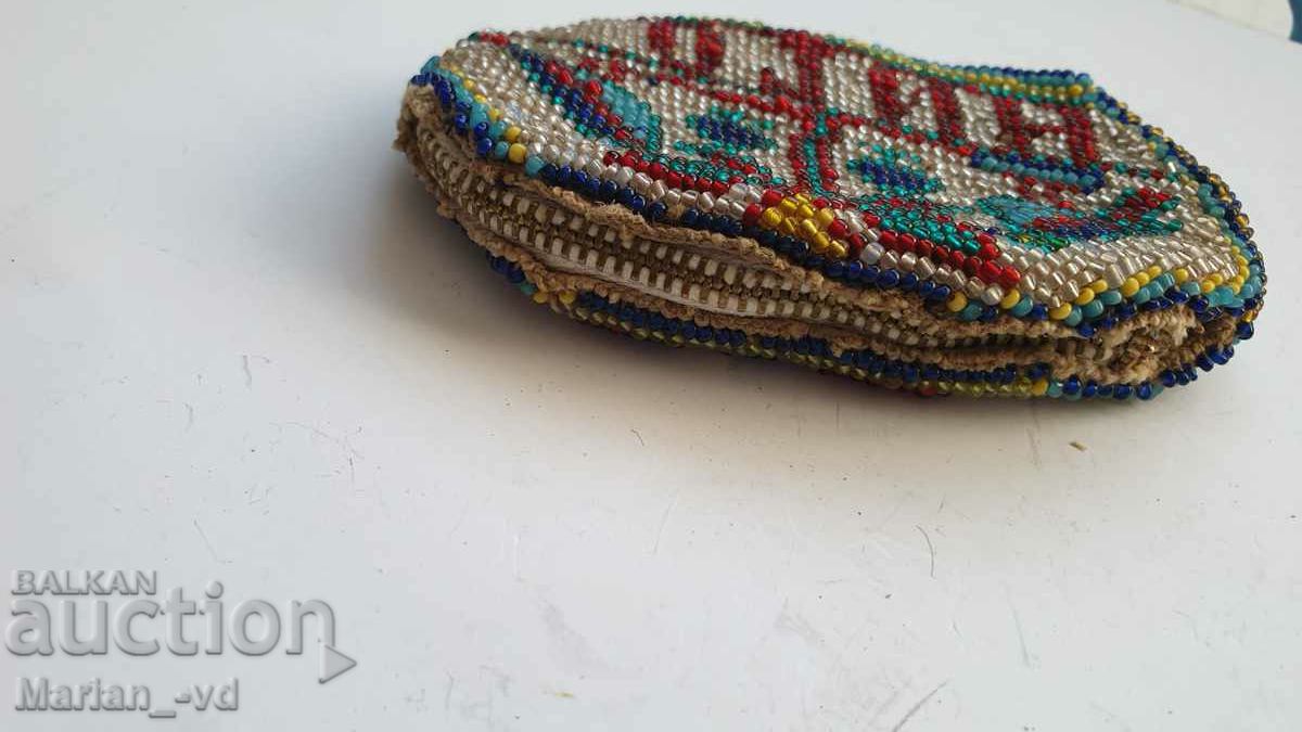 Old women's coin purse with glass beads 1909 - 7 Old women's coin purse with glass beads 1909 - 7