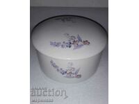 PORCELAIN BOX