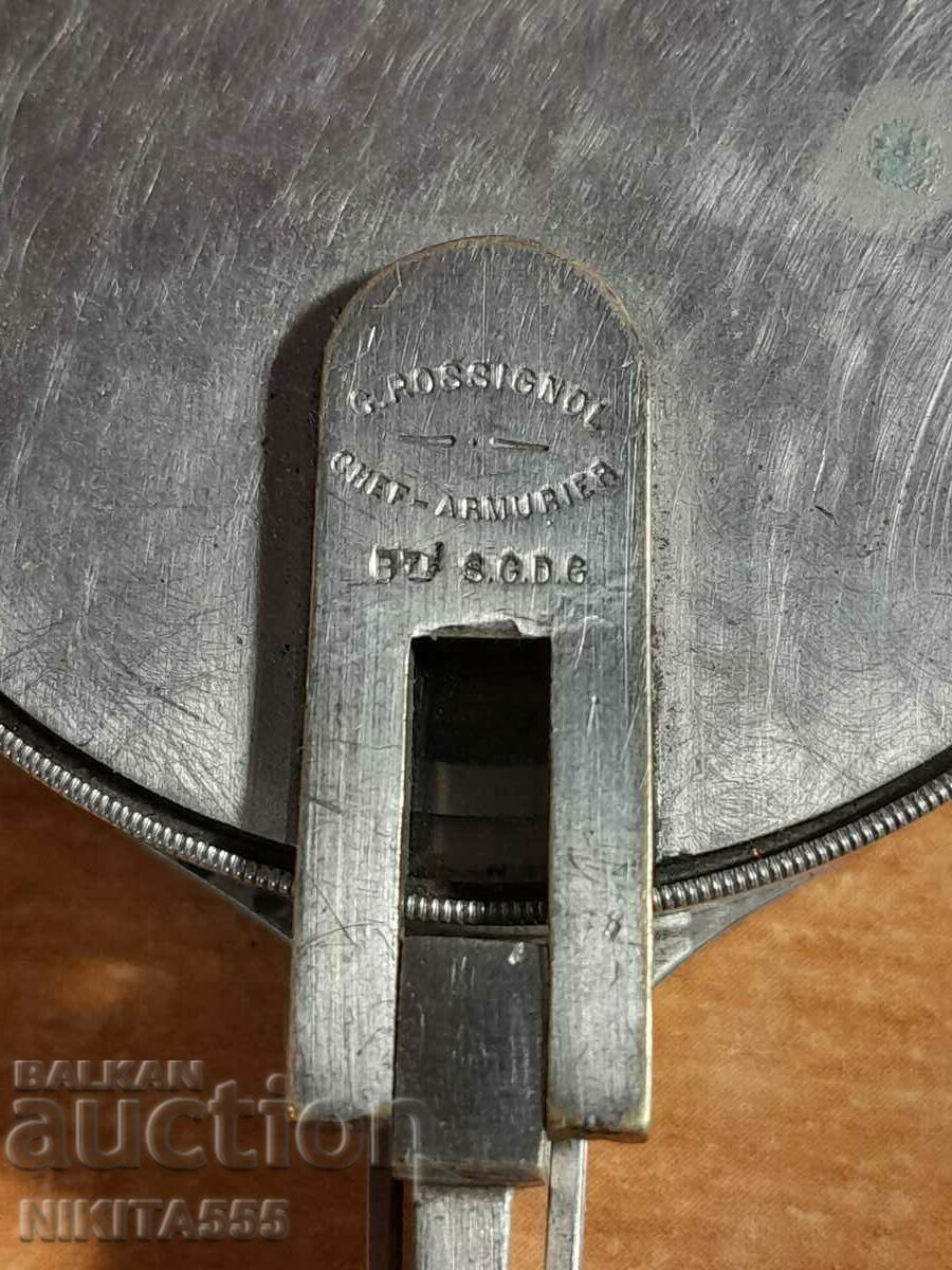 Old French military compass with price 600.00 BGN | € 306.78