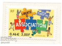 2001 Франция. 100 г. Право на създаване на дружества (закон)