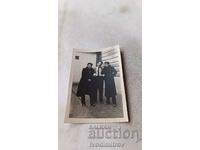 Снимка Пловдивъ Колежа Трима млади мъже 1940
