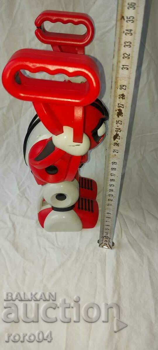 BOOMBOT - INTERACTIVE ROBOT - 5 BOOMBOT - INTERACTIVE ROBOT - 5