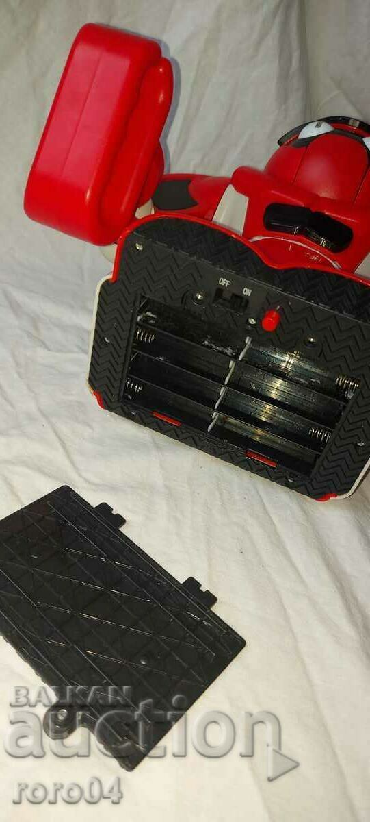 BOOMBOT - INTERACTIVE ROBOT - 7 BOOMBOT - INTERACTIVE ROBOT - 7