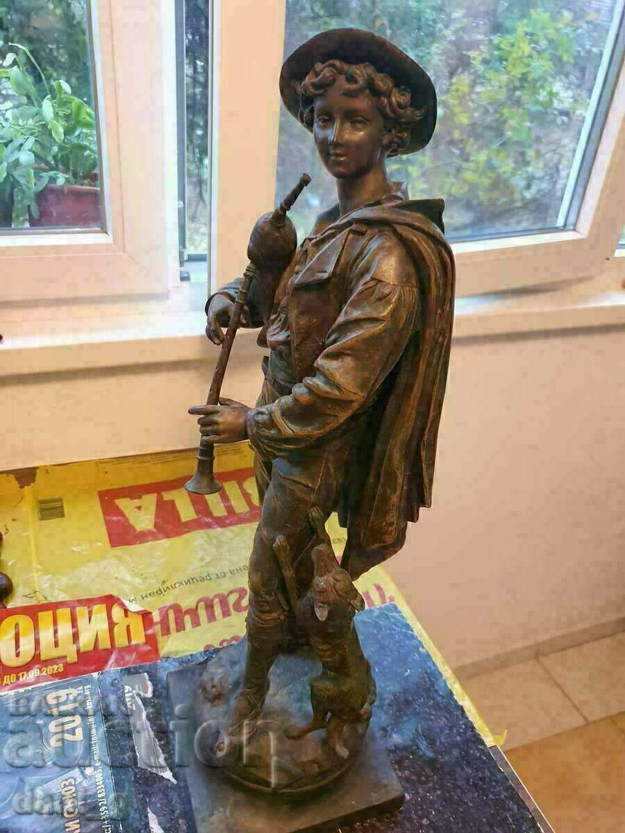 Copper figure unique with price 1000.00 BGN | € 511.29 Copper figure unique with price 1000.00 BGN | € 511.29