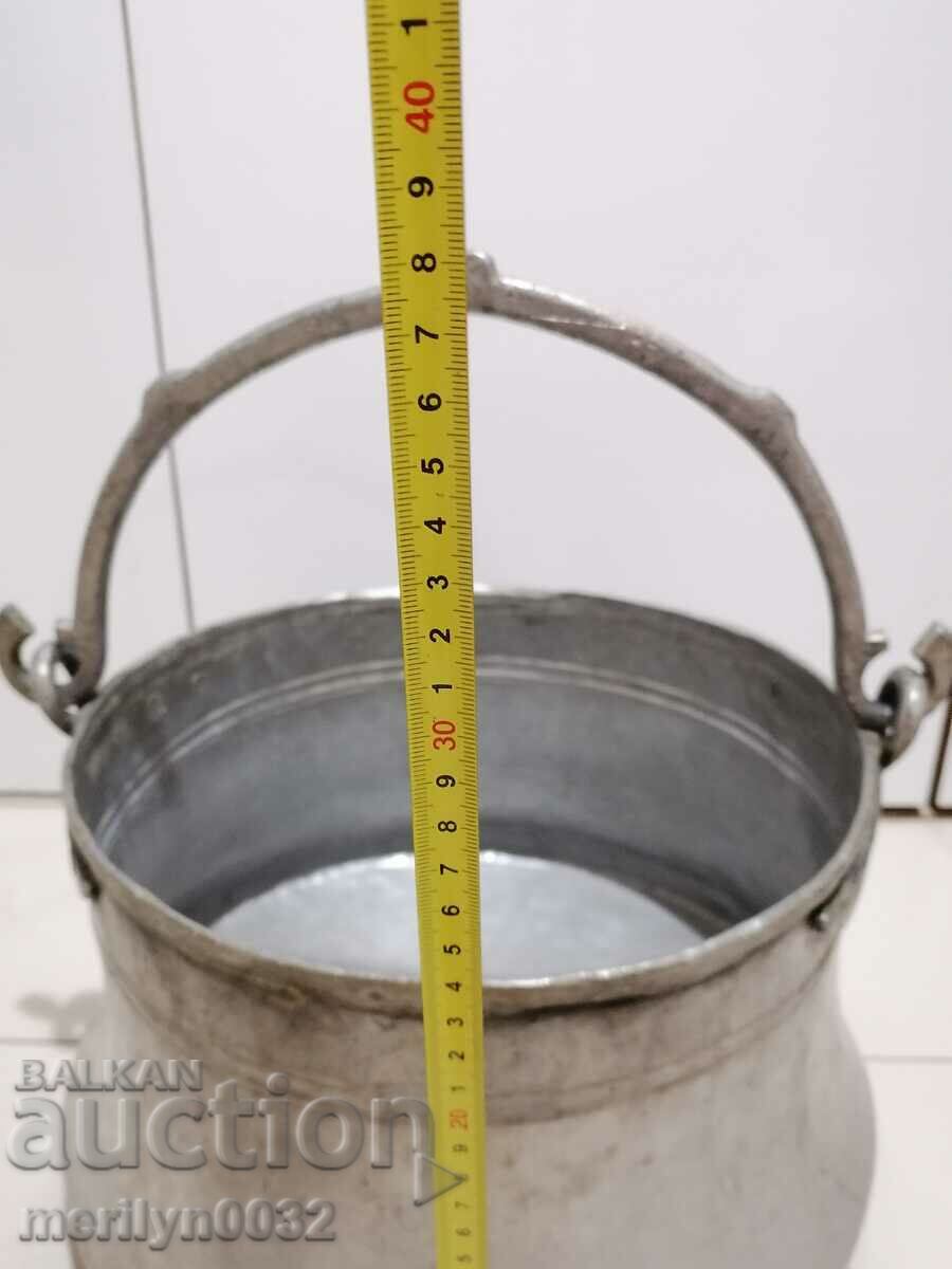 Tinned cauldron, copper coin, copper coin, copper vessel - 6 Tinned cauldron, copper coin, copper coin, copper vessel - 6