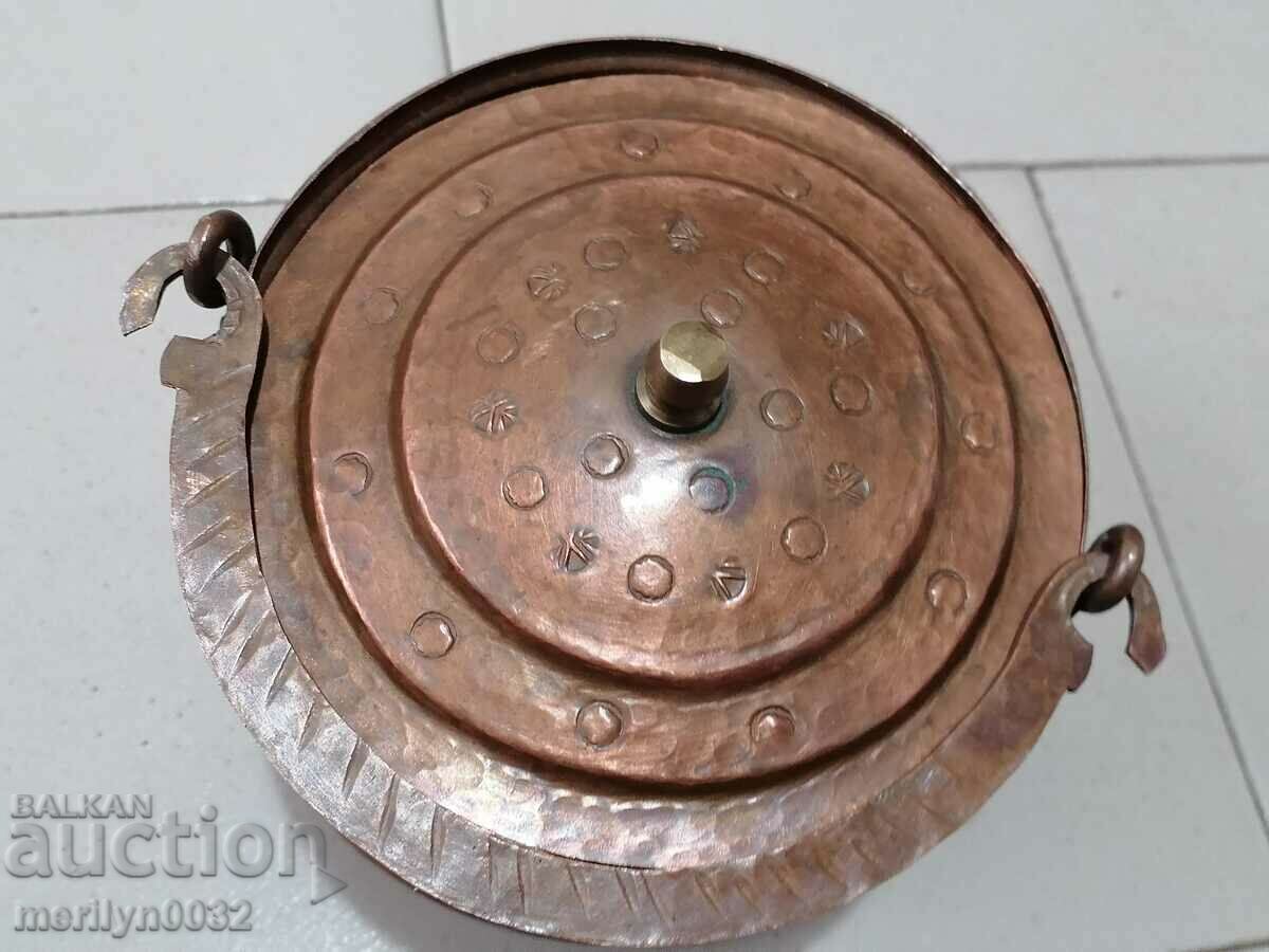 Auction Tinned cauldron with lid, copper cauldron, copper vessel Auction Tinned cauldron with lid, copper cauldron, copper vessel