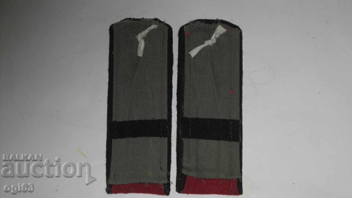 Royal epaulettes 99 with price 29.90 BGN | € 15.29 Royal epaulettes 99 with price 29.90 BGN | € 15.29