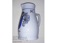 UN VASO MASIV. PORCELAN, AUR. AUSTRIA