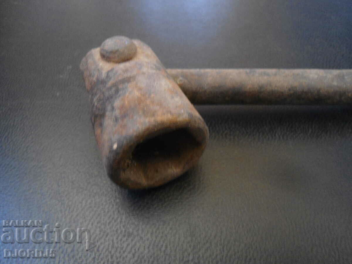 An old instrument with price 4.00 BGN | € 2.05