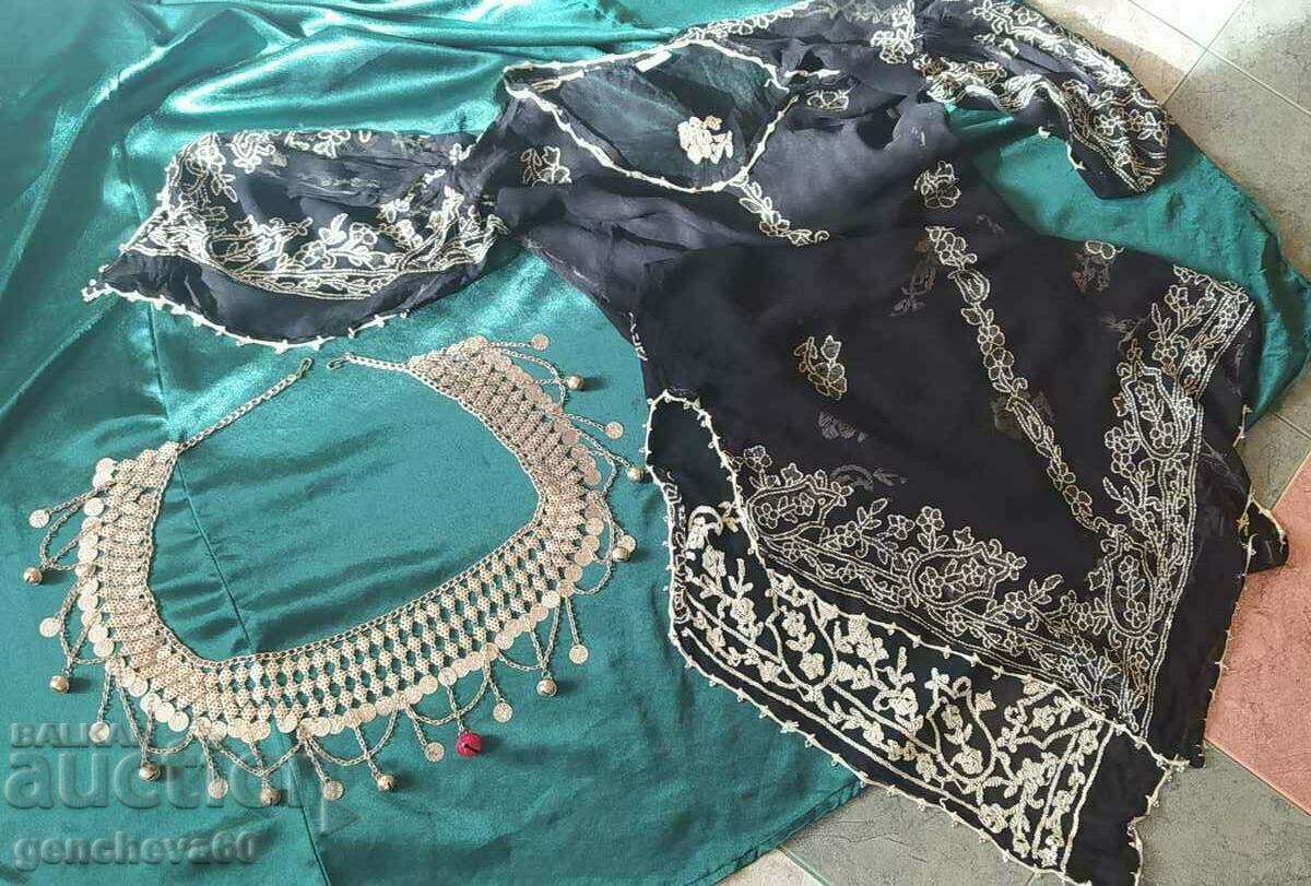 Shirt with beautiful embroidery, silk and belt for Belly Dance