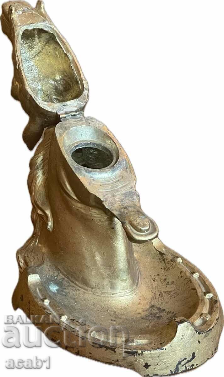 A horse's head inkwell used by a guardsman with price 134.99 BGN | € 69.02 A horse's head inkwell used by a guardsman with price 134.99 BGN | € 69.02