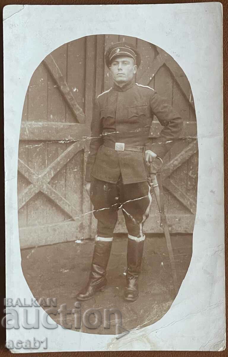 Delivery of A horse's head inkwell used by a guardsman Delivery of A horse's head inkwell used by a guardsman