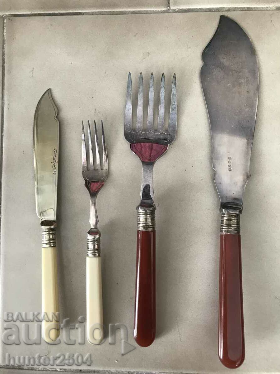 Cutlery - box, England with price 124.95 BGN | € 63.89 Cutlery - box, England with price 124.95 BGN | € 63.89