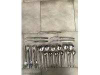 Прибори за хранене Rosterel