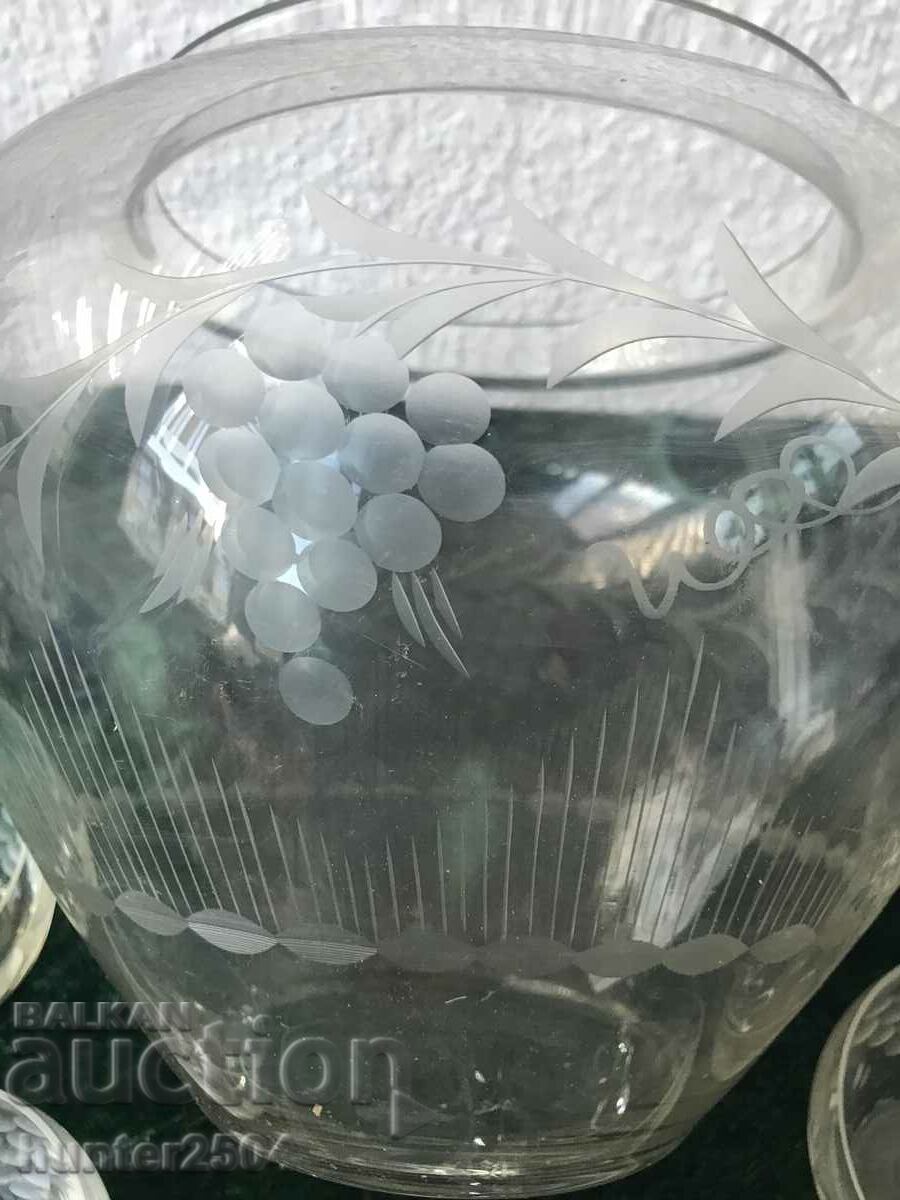 Auction Punch bowl with cups - Germany Auction Punch bowl with cups - Germany