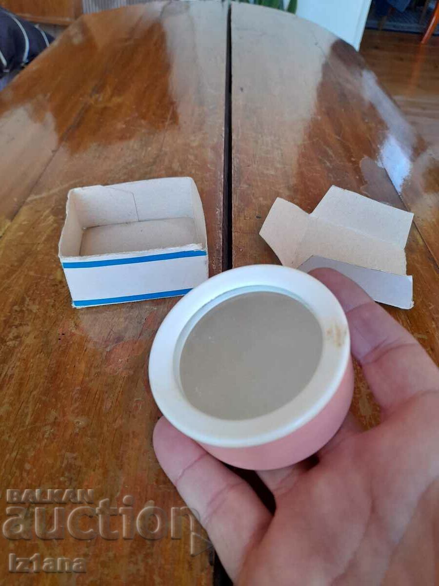 Old folding mug Tourist with price 25.00 BGN | € 12.78 Old folding mug Tourist with price 25.00 BGN | € 12.78