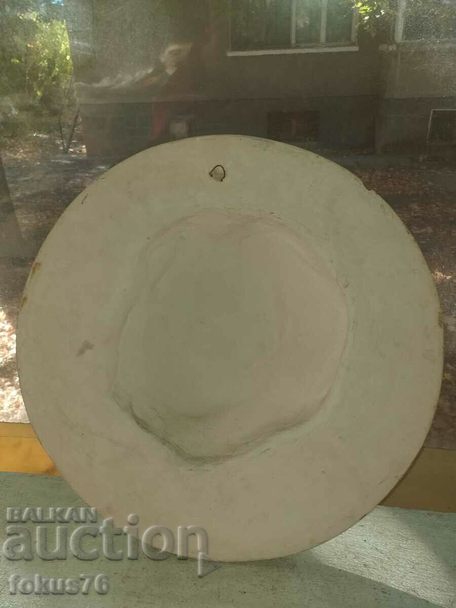 Delivery of Large plaster bas-relief of Lenin