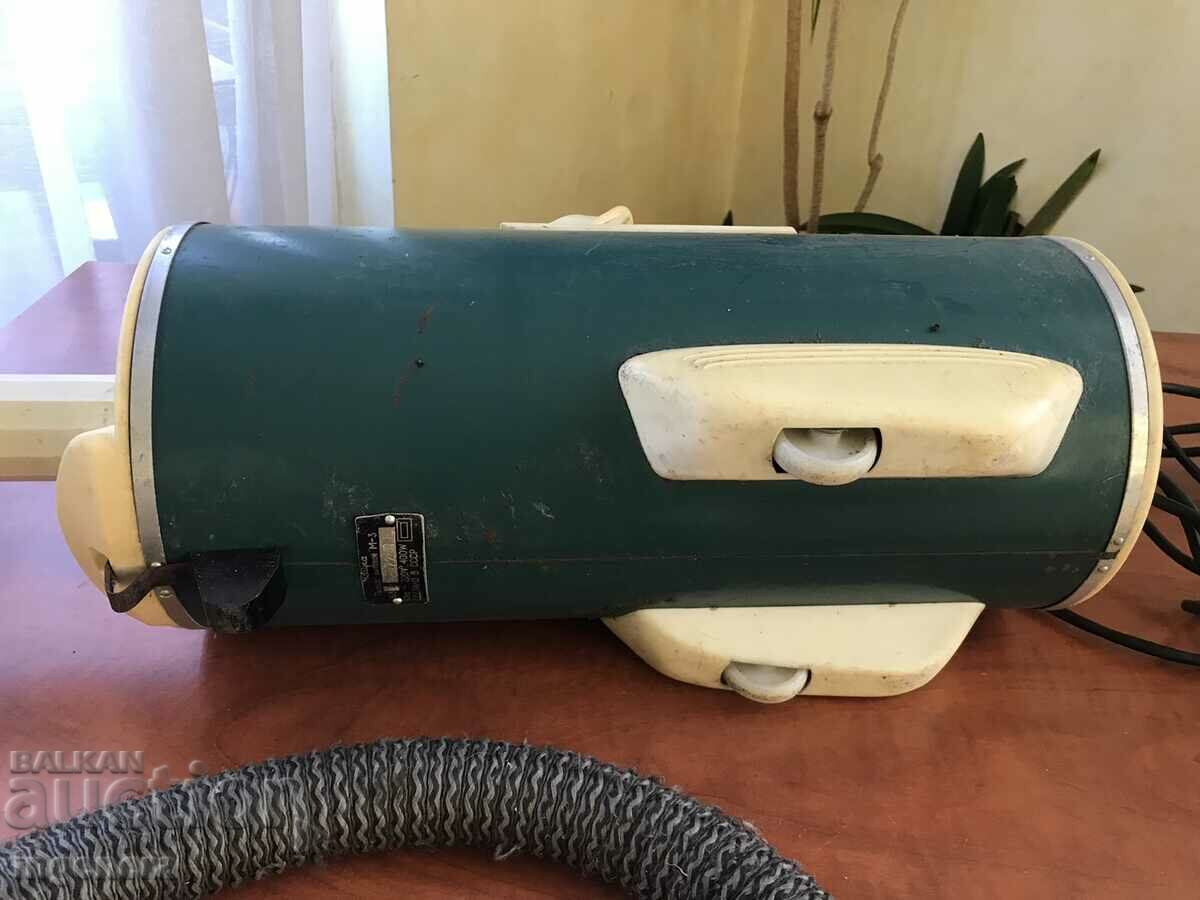 VACUUM CLEANER "GULL 3" RETRO-USSR WORKS - 6 VACUUM CLEANER "GULL 3" RETRO-USSR WORKS - 6