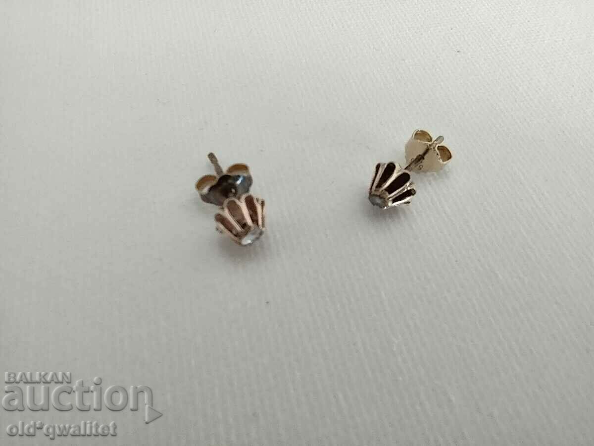 Livrarea Cercei vechi, aur 333, diamante