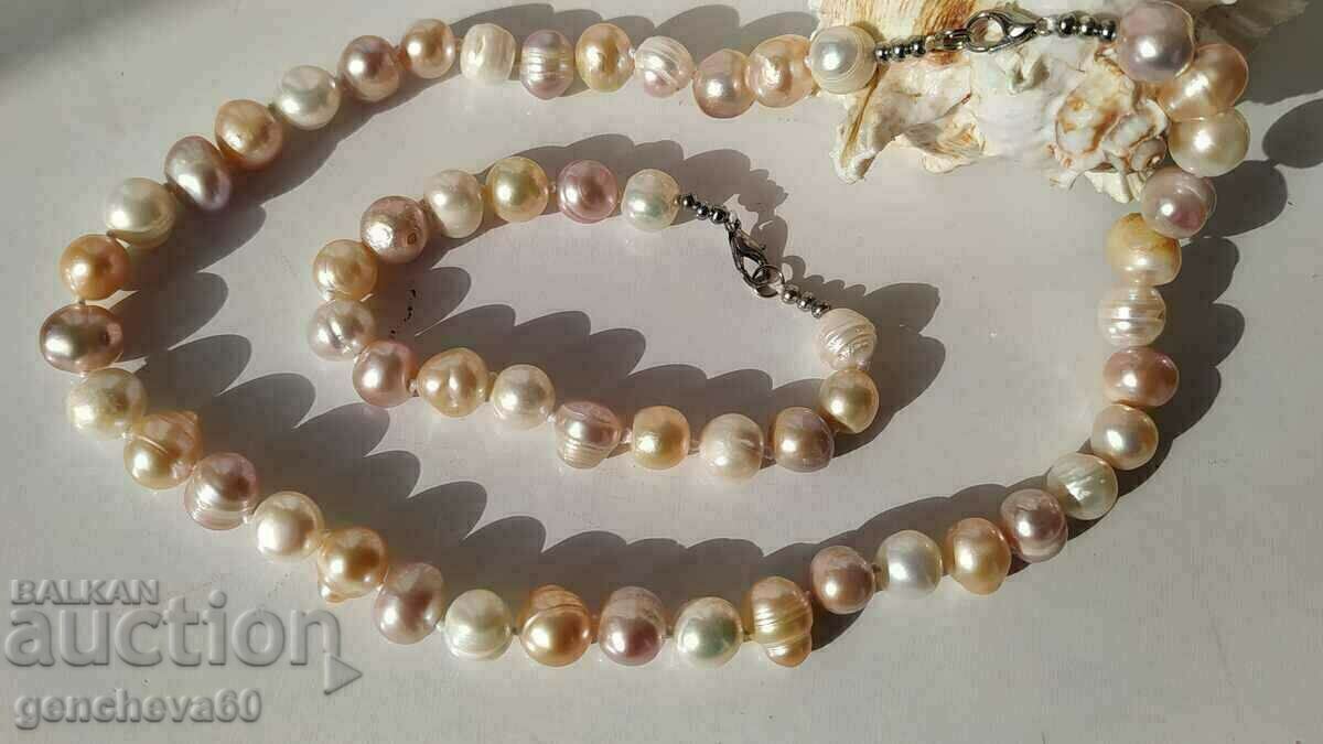 Un set de perle mari naturale