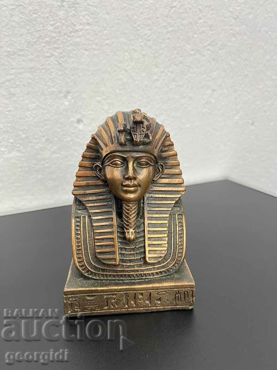 Metal bust of Tutankhamun. #4737