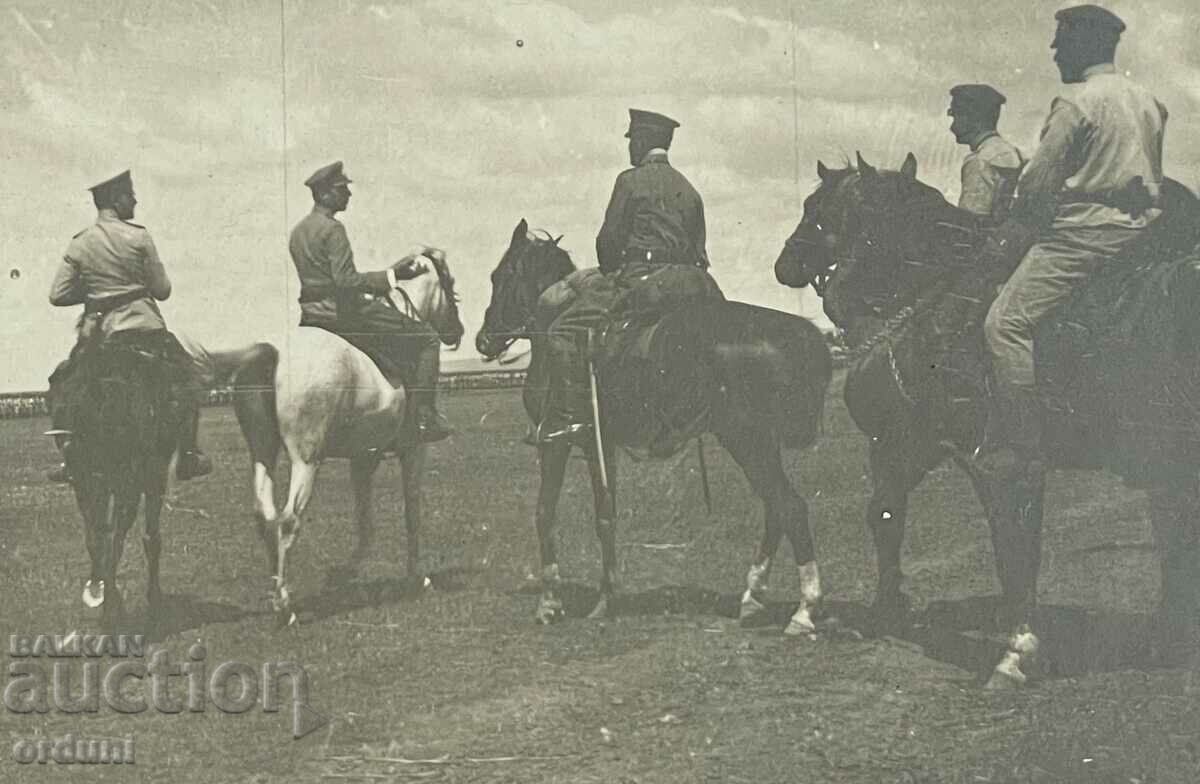3816 Kingdom of Bulgaria Tsar Boris on horseback receives a parade 1920s with price 40.00 BGN | € 20.45 3816 Kingdom of Bulgaria Tsar Boris on horseback receives a parade 1920s with price 40.00 BGN | € 20.45
