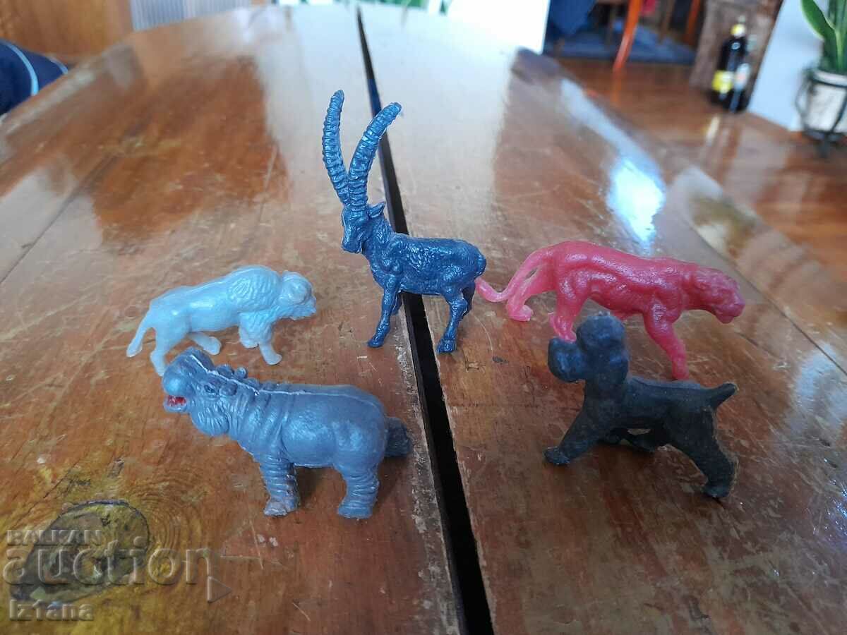 Old figurines, animals with price 30.00 BGN | € 15.34 Old figurines, animals with price 30.00 BGN | € 15.34