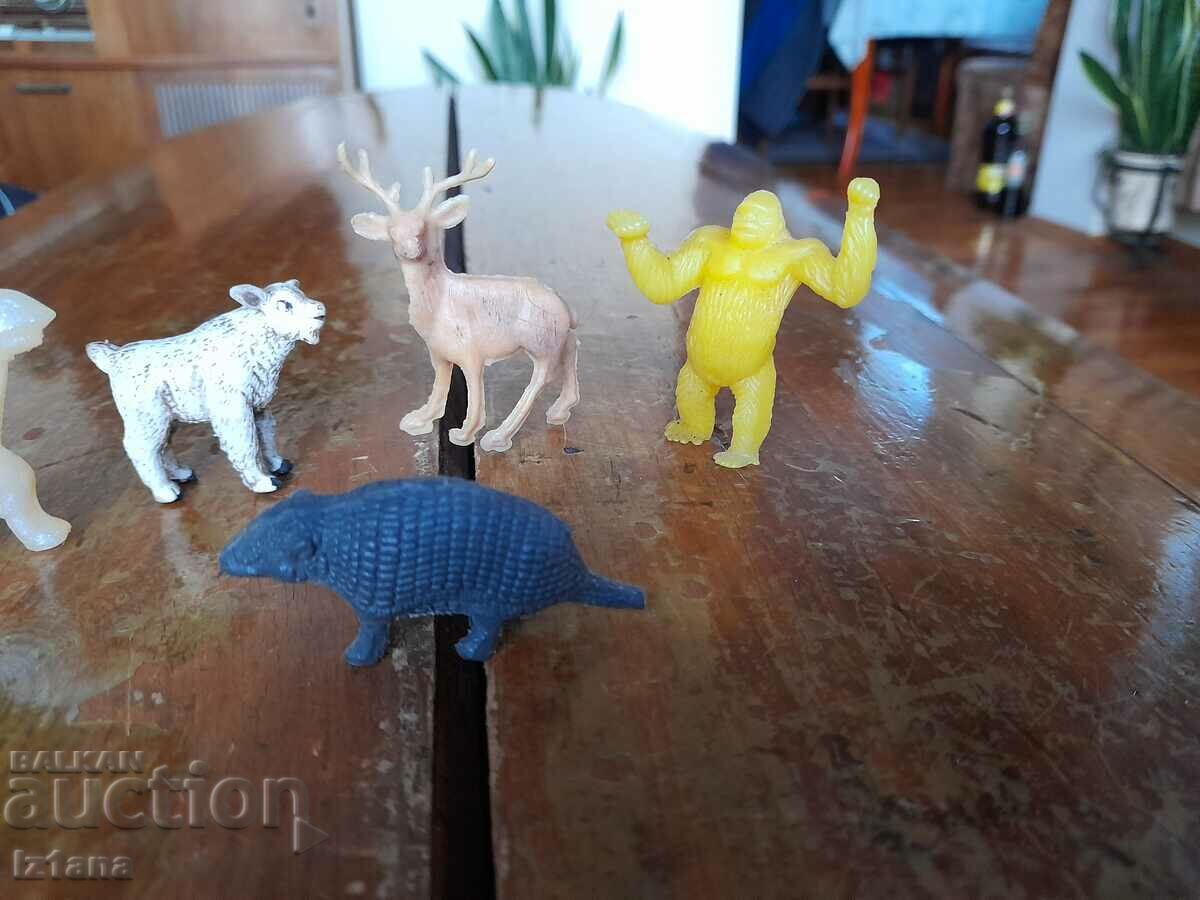 Auction  Old figurines, animals