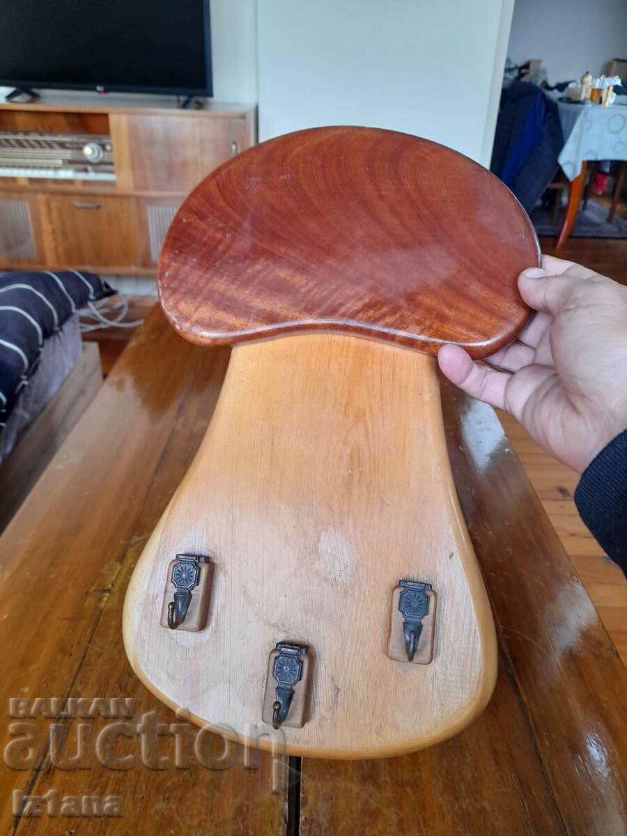 Παλιά κρεμάστρα Σφουγγάρι με τιμή 50.00 BGN | € 25.56 Παλιά κρεμάστρα Σφουγγάρι με τιμή 50.00 BGN | € 25.56