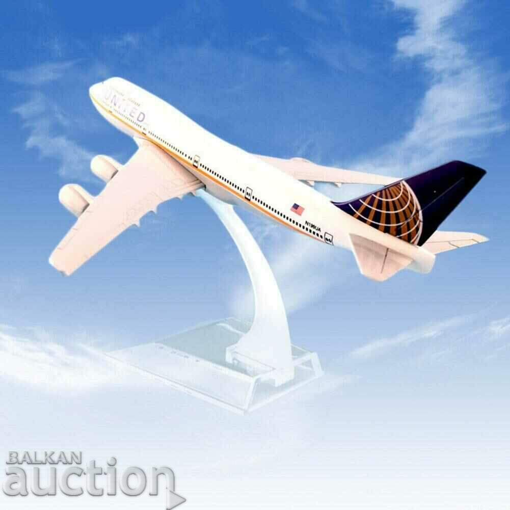 Delivery of Boeing 747 airplane model model United USA metal B747 Delivery of Boeing 747 airplane model model United USA metal B747