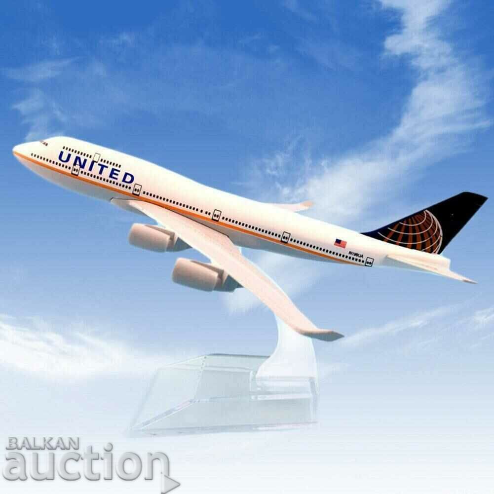 Боинг 747 самолет модел макет United USA метален B747