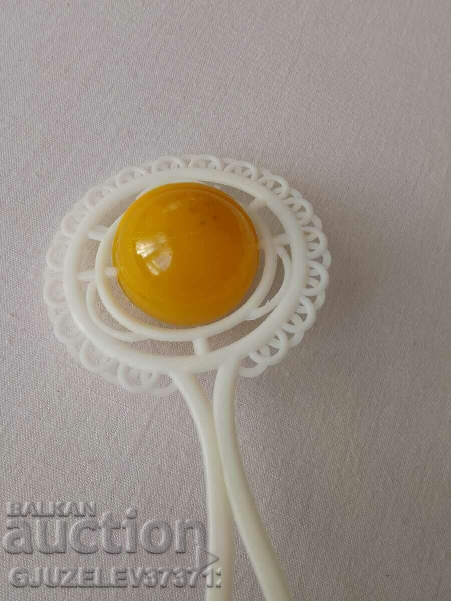 Retro old baby toy Bakelite rattle - 5 Retro old baby toy Bakelite rattle - 5