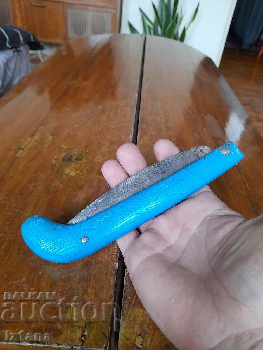 Fierăstrău vechi, ferăstrău cu preț 30.00 BGN | € 15.34 Fierăstrău vechi, ferăstrău cu preț 30.00 BGN | € 15.34