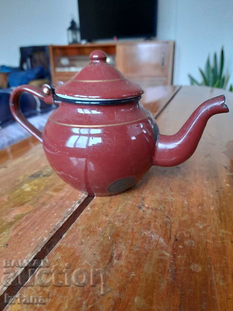 Auction  Old enamel teapot