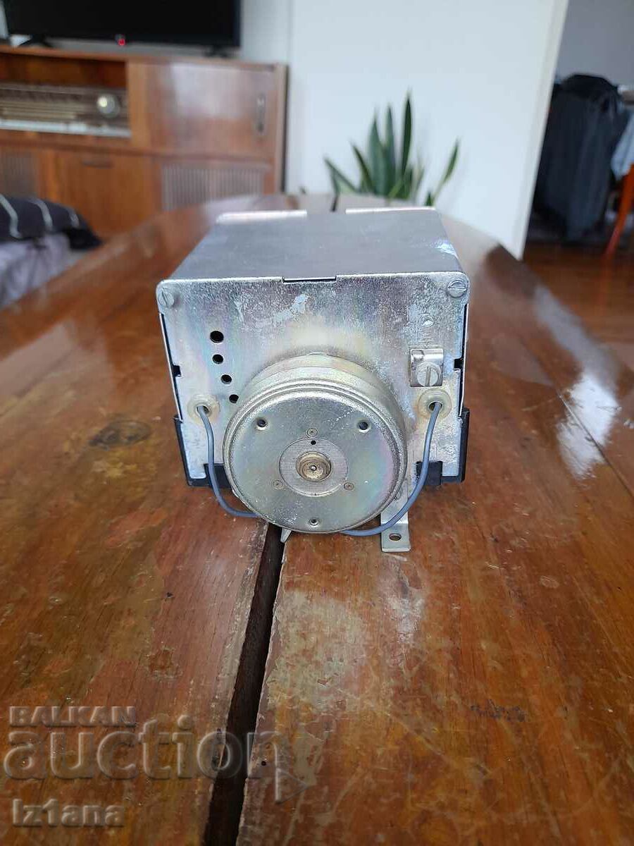 Licitație Vechi programator mașină de spălat Perla Licitație Vechi programator mașină de spălat Perla